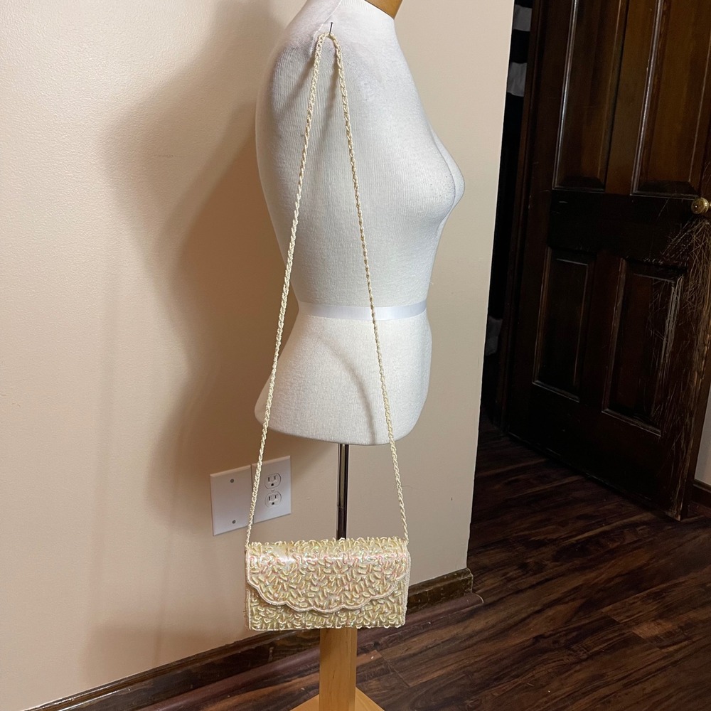Bijoux Terner Cream Beaded Sequin Evening Clutch Faux Pearl Scalloped Formal Bag